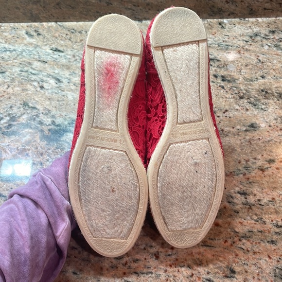 Women’s Talbots Ruby Red Lace Ballet Flats Espadrilles Size 7.5 - Picture 6 of 7